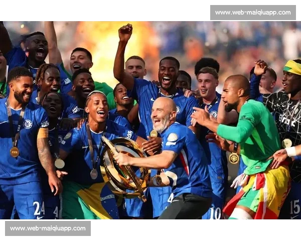 弟媳泪洒世俱杯！2-0 击退欧冠亚军，胜利献给米兰球迷